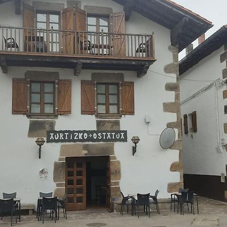 Hostal Mendaurpe Ituren ภายนอก รูปภาพ